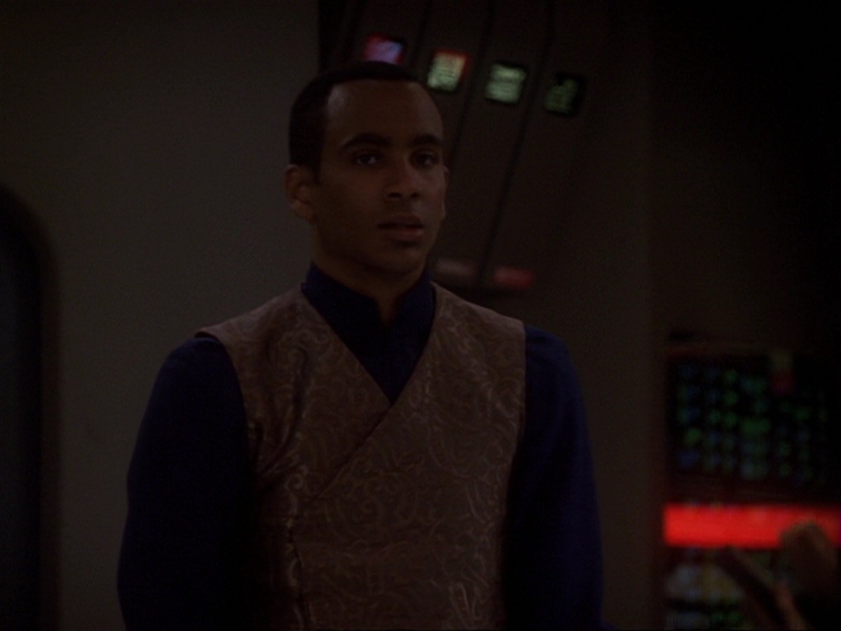 extant_StarTrek_DS9_6x22-Valiant_2207.jpg