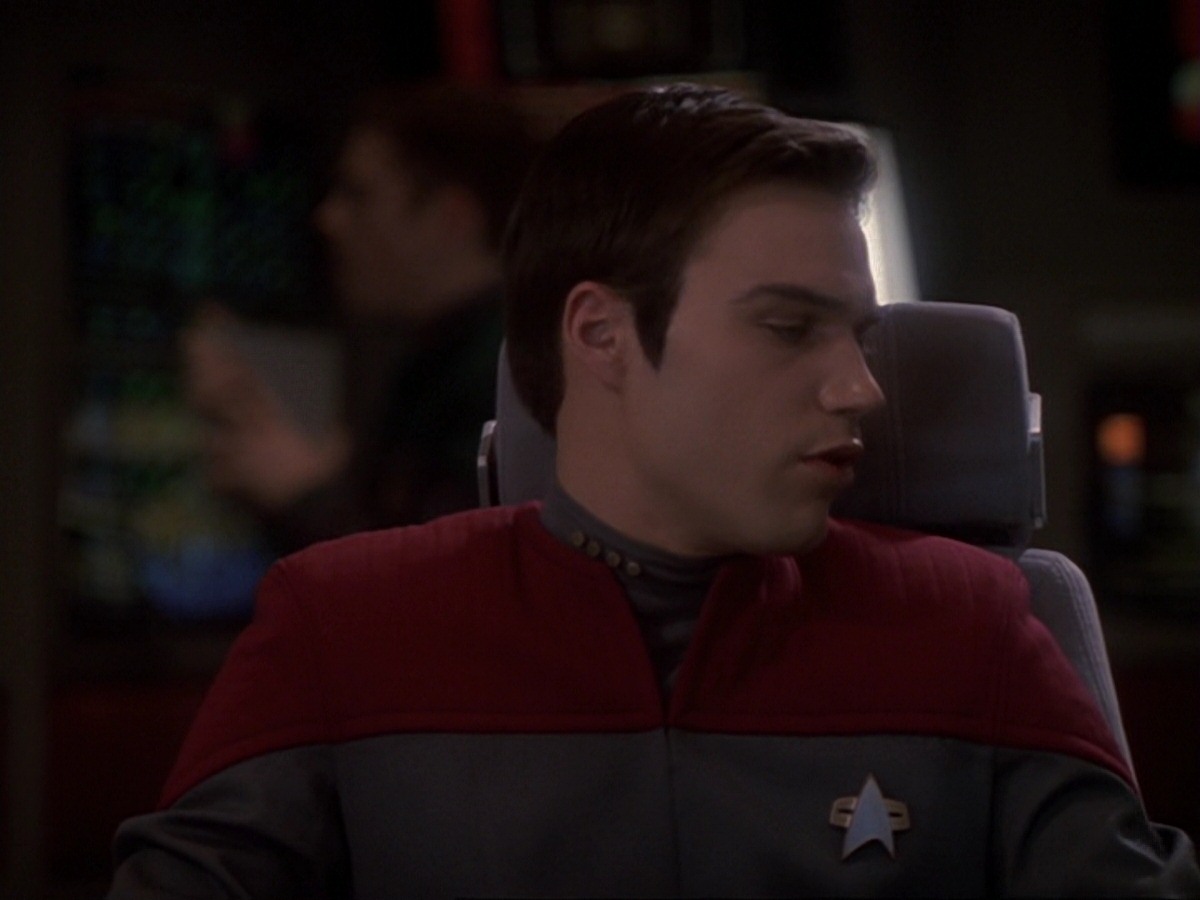 extant_StarTrek_DS9_6x22-Valiant_2220.jpg