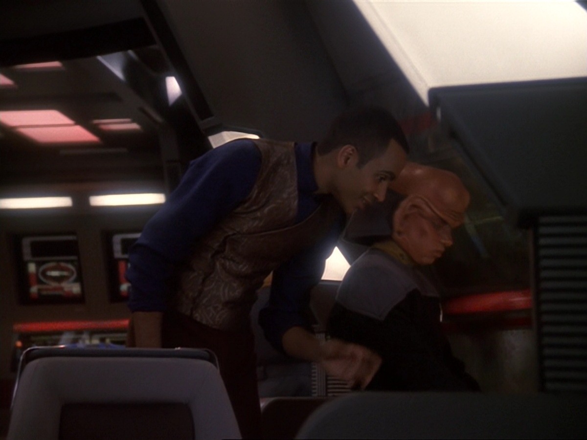extant_StarTrek_DS9_6x22-Valiant_2226.jpg