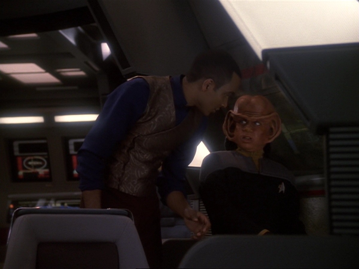 extant_StarTrek_DS9_6x22-Valiant_2227.jpg