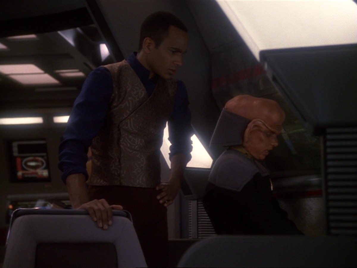 extant_StarTrek_DS9_6x22-Valiant_2237.jpg