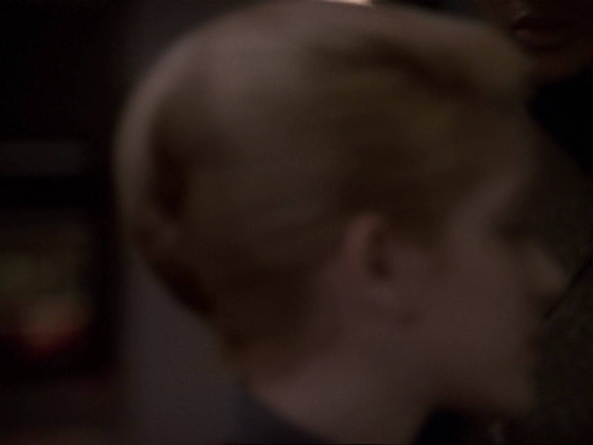 extant_StarTrek_DS9_6x22-Valiant_2255.jpg