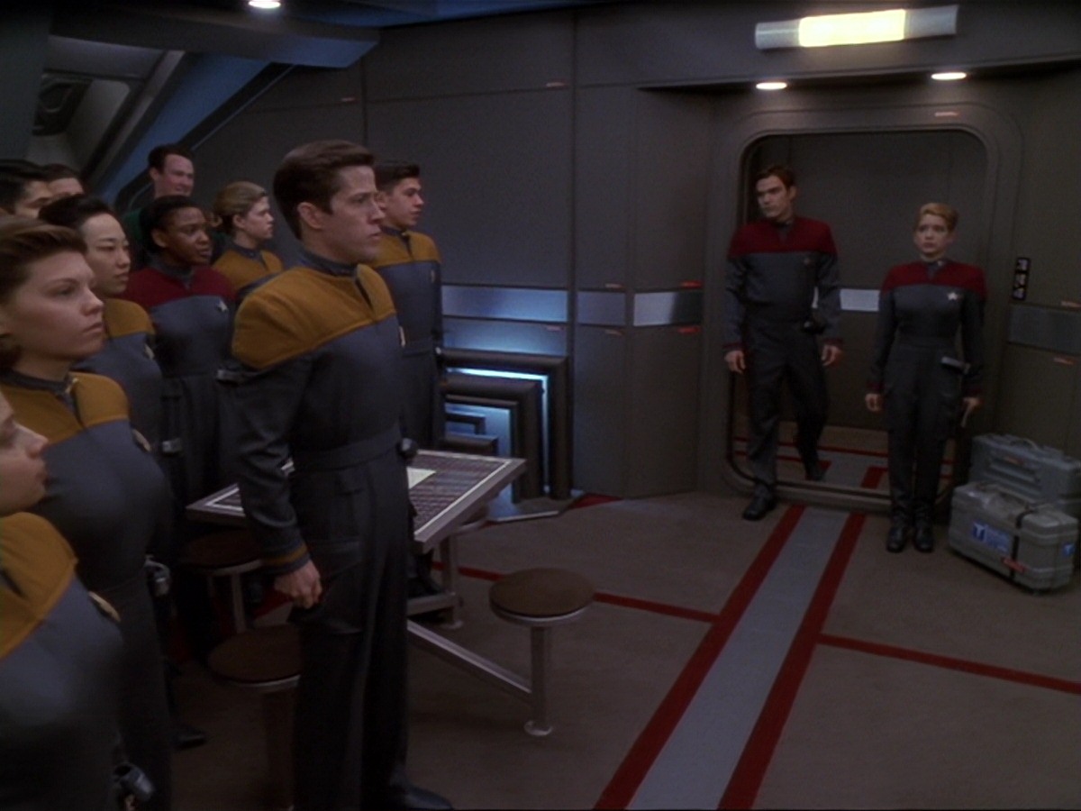 extant_StarTrek_DS9_6x22-Valiant_2288.jpg