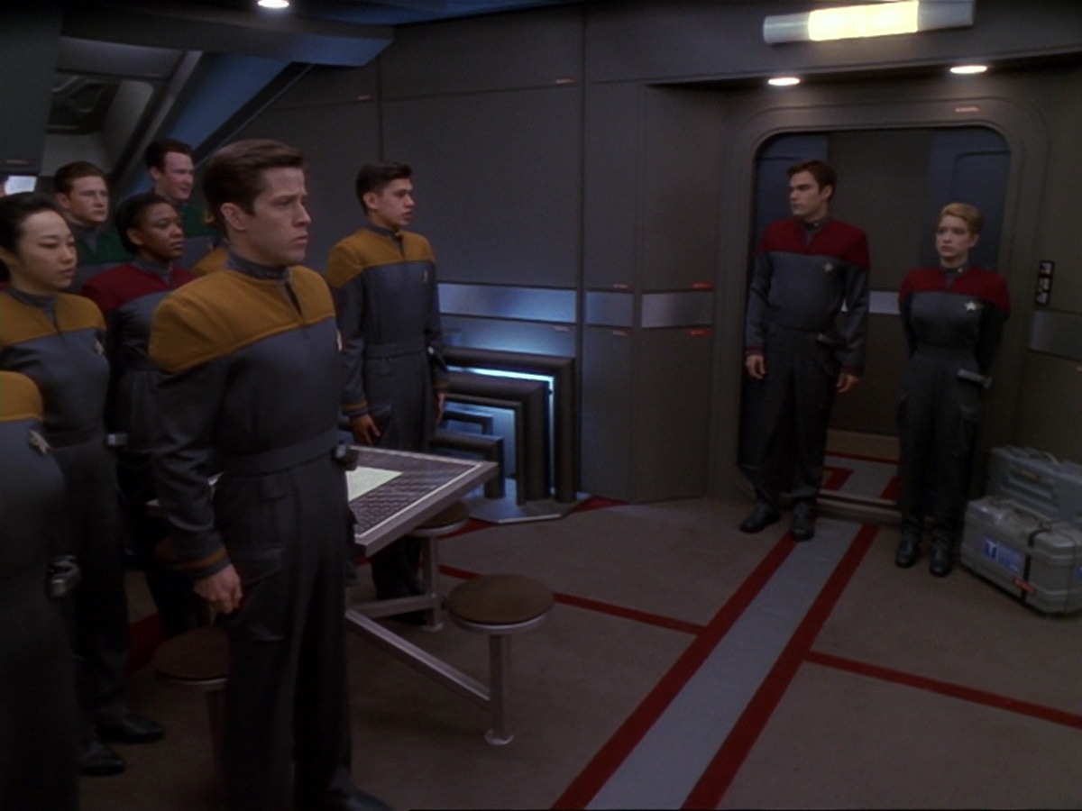 extant_StarTrek_DS9_6x22-Valiant_2290.jpg