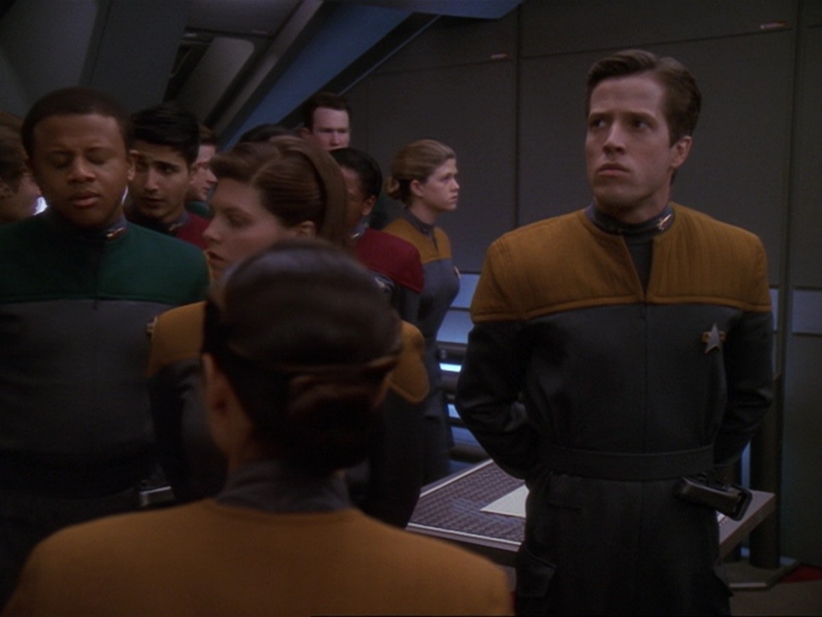 extant_StarTrek_DS9_6x22-Valiant_2432.jpg