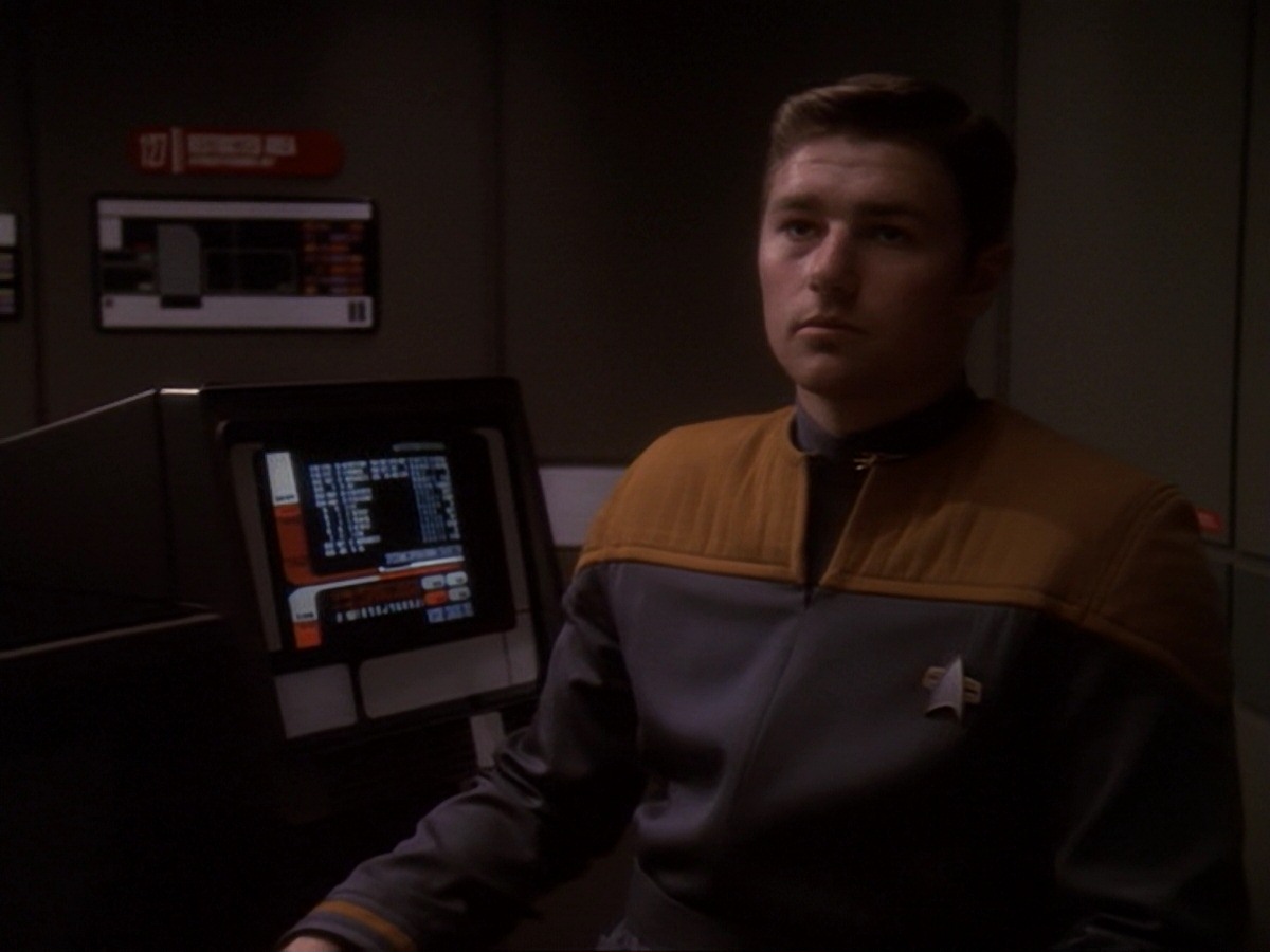 extant_StarTrek_DS9_6x22-Valiant_2820.jpg