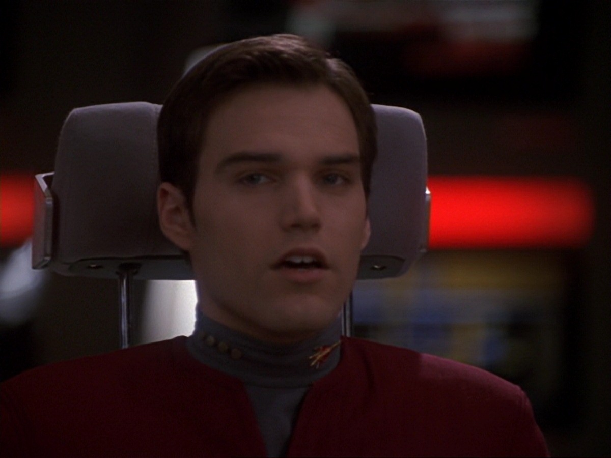extant_StarTrek_DS9_6x22-Valiant_2834.jpg