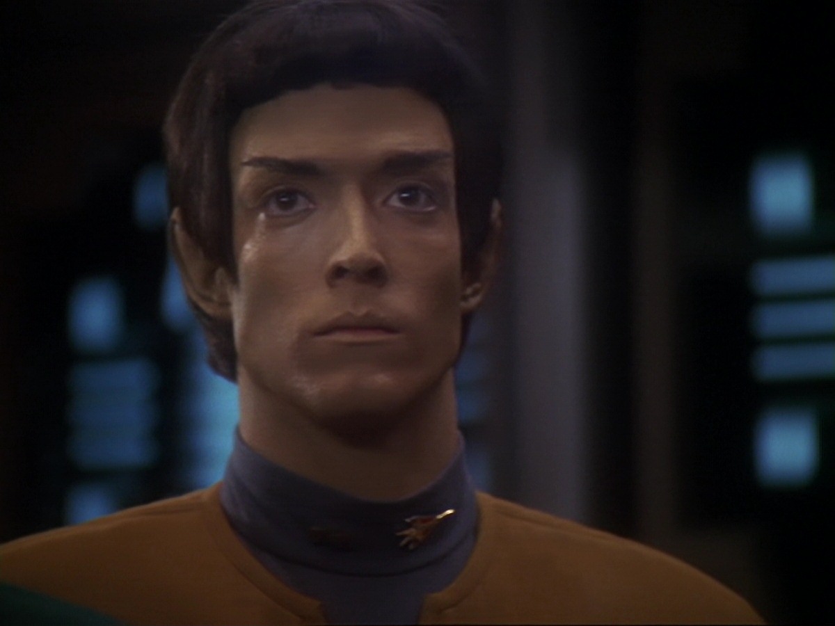 extant_StarTrek_DS9_6x22-Valiant_2844.jpg