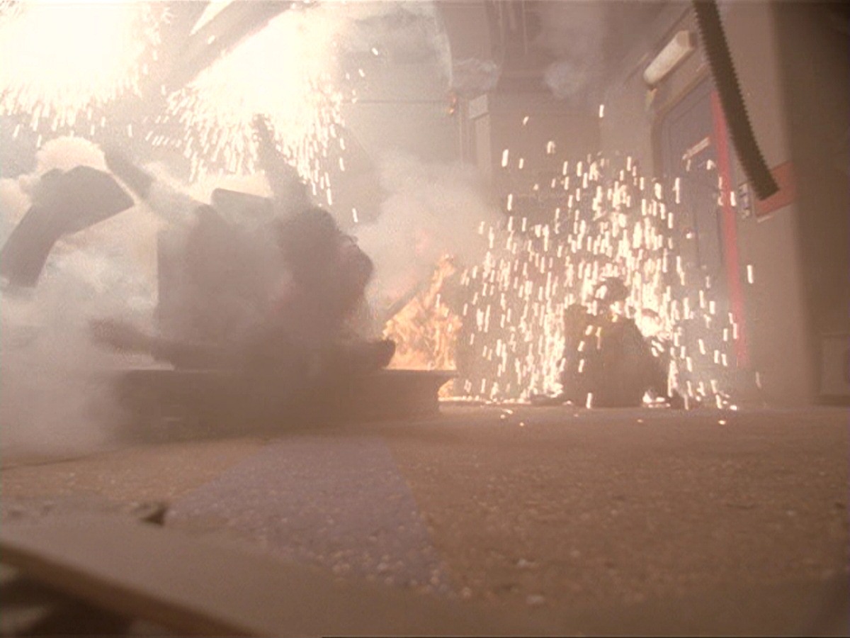extant_StarTrek_DS9_6x22-Valiant_3206.jpg