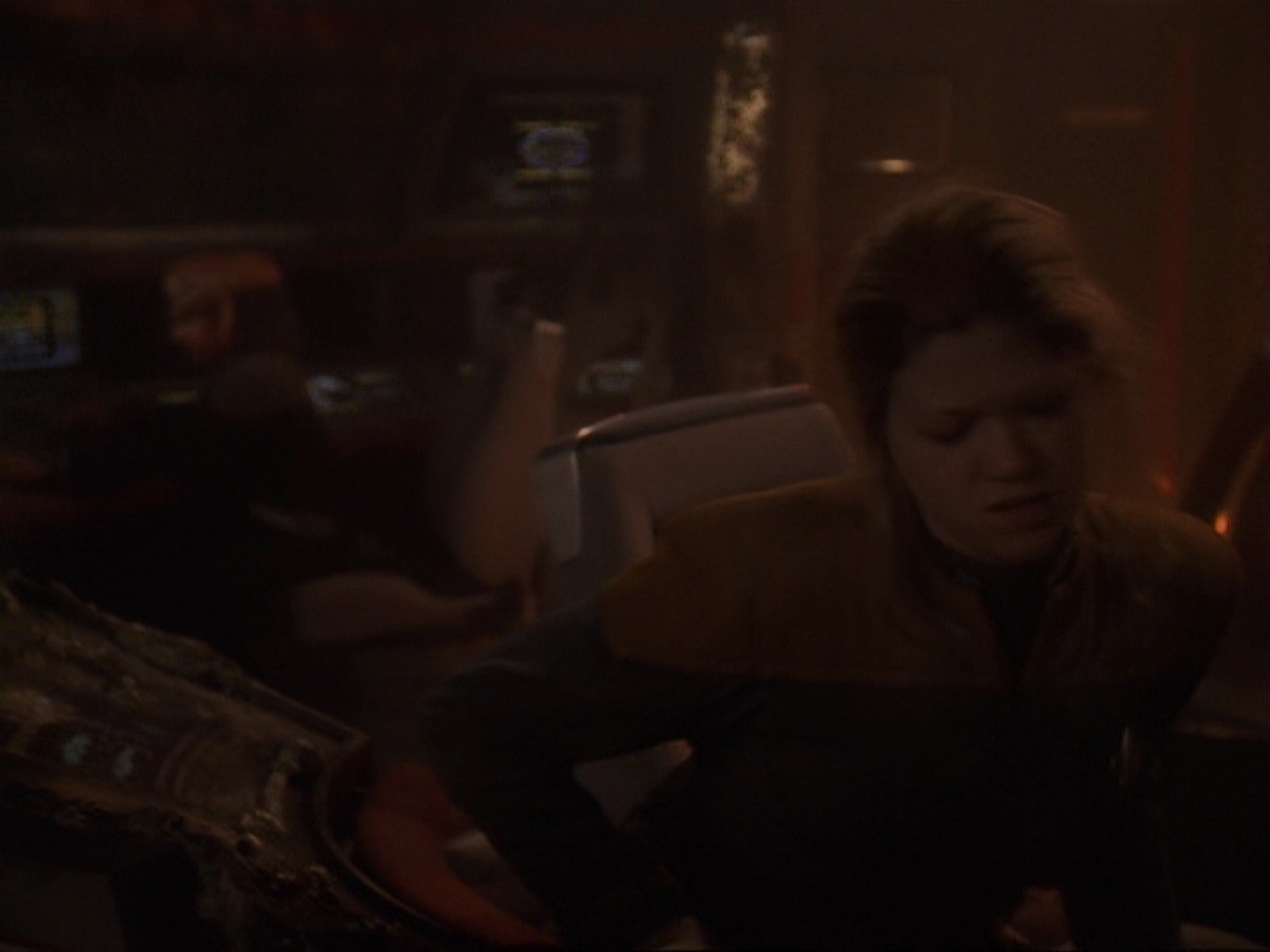extant_StarTrek_DS9_6x22-Valiant_3279.jpg