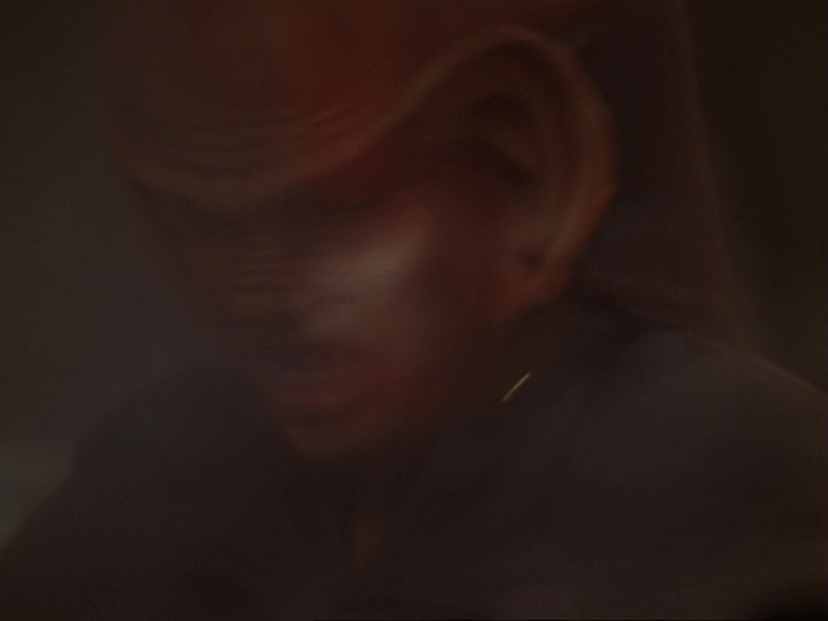 extant_StarTrek_DS9_6x22-Valiant_3293.jpg