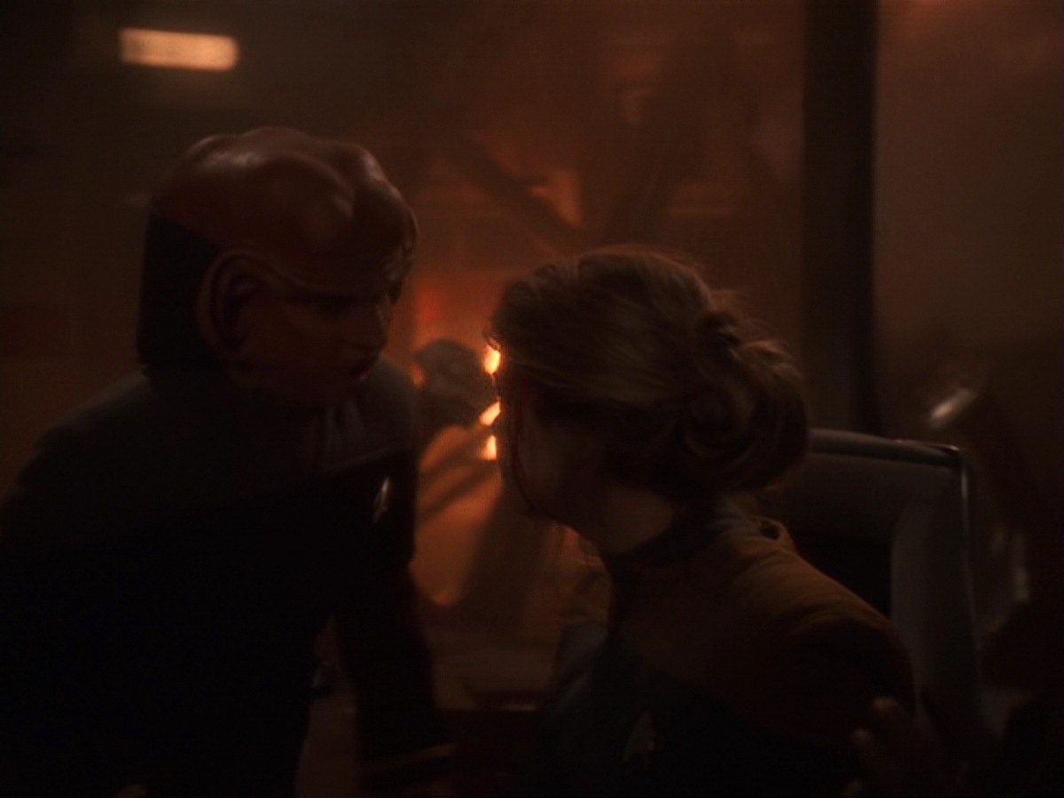 extant_StarTrek_DS9_6x22-Valiant_3315.jpg