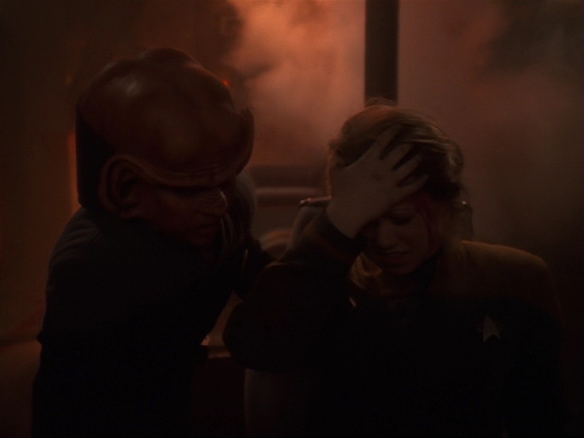 extant_StarTrek_DS9_6x22-Valiant_3320.jpg