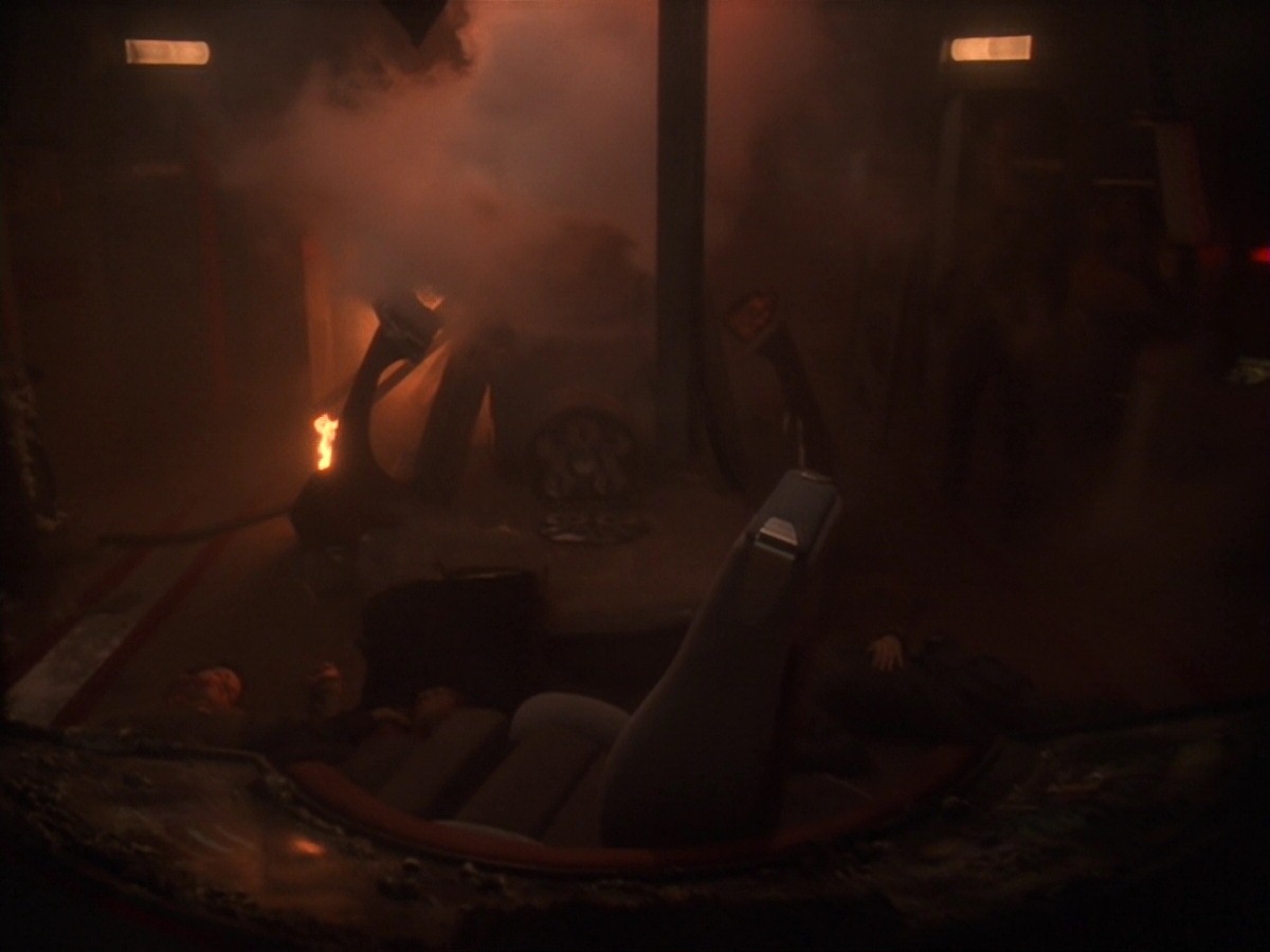 extant_StarTrek_DS9_6x22-Valiant_3334.jpg