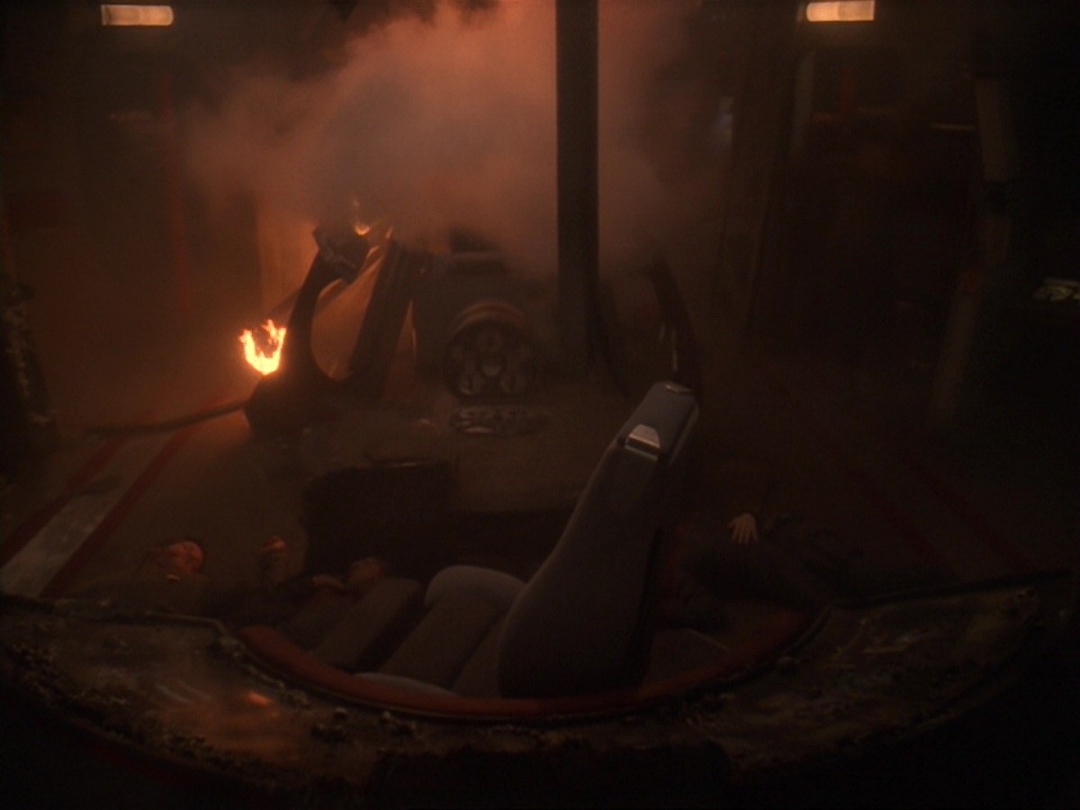 extant_StarTrek_DS9_6x22-Valiant_3335.jpg