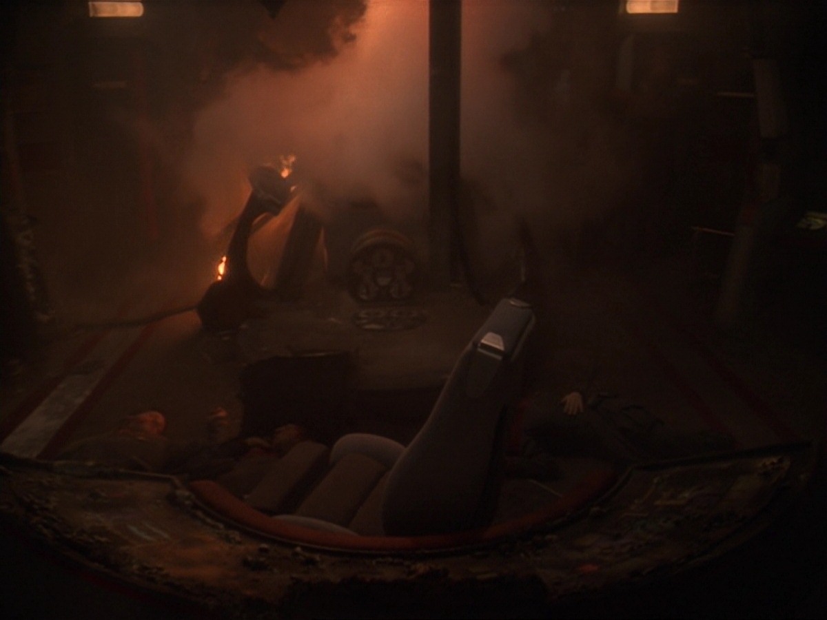 extant_StarTrek_DS9_6x22-Valiant_3336.jpg