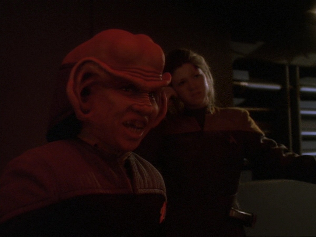 extant_StarTrek_DS9_6x22-Valiant_3356.jpg
