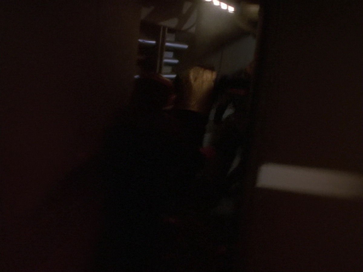 extant_StarTrek_DS9_6x22-Valiant_3360.jpg