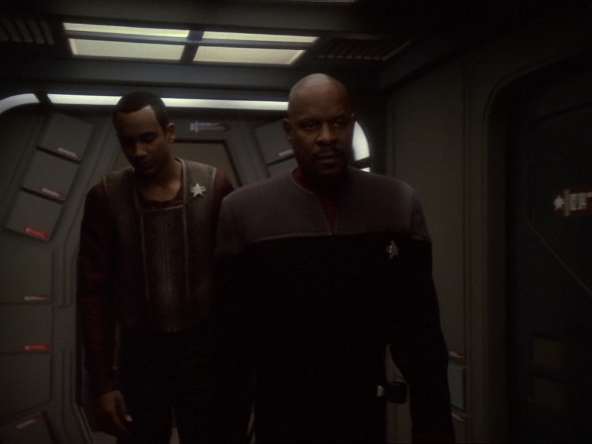 extant_StarTrek_DS9_6x22-Valiant_3486.jpg