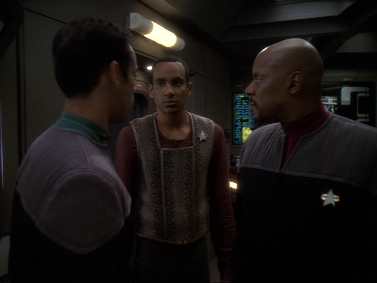 extant_StarTrek_DS9_6x22-Valiant_3534.jpg