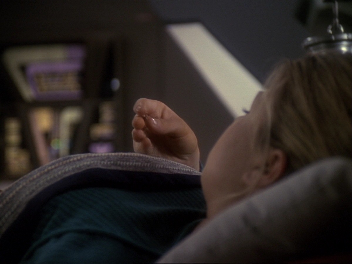 extant_StarTrek_DS9_6x22-Valiant_3711.jpg