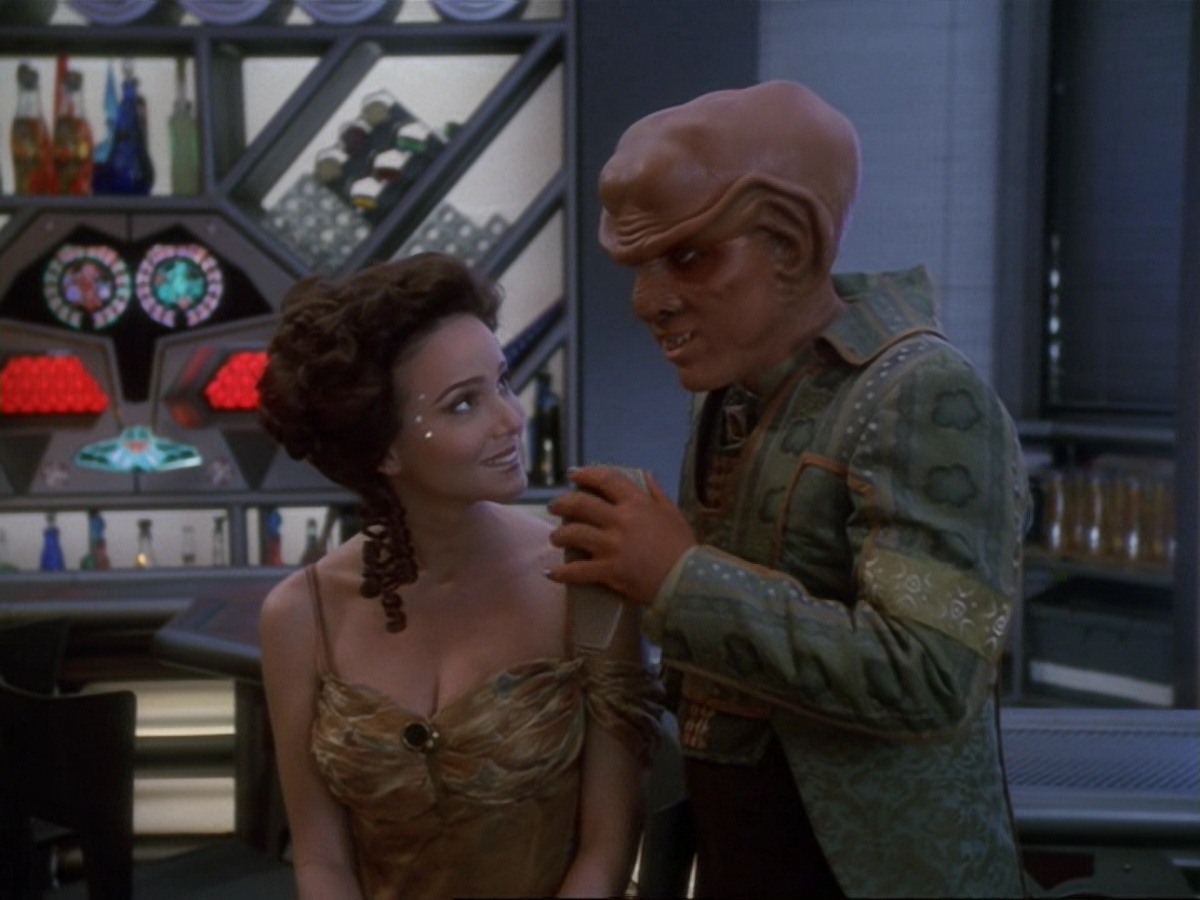 extant_StarTrek_DS9_6x23-ProfitAndLace_0069.jpg