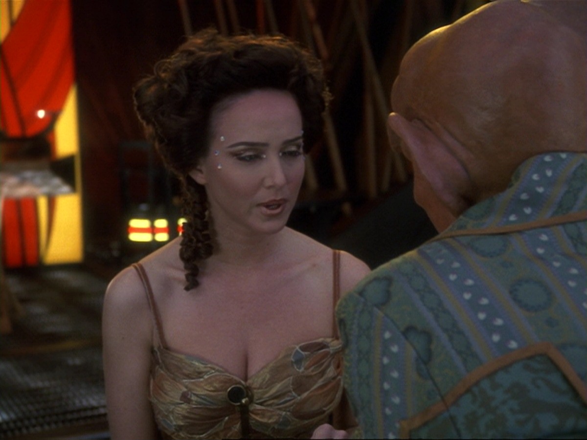 extant_StarTrek_DS9_6x23-ProfitAndLace_0107.jpg