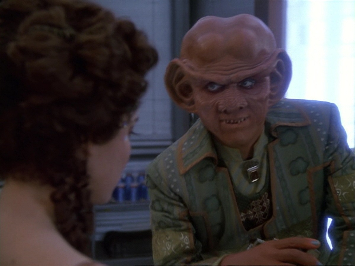 extant_StarTrek_DS9_6x23-ProfitAndLace_0125.jpg