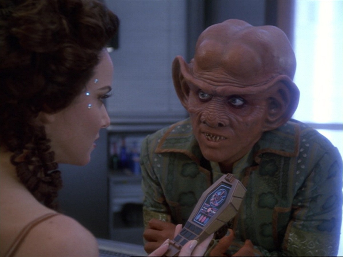 extant_StarTrek_DS9_6x23-ProfitAndLace_0154.jpg