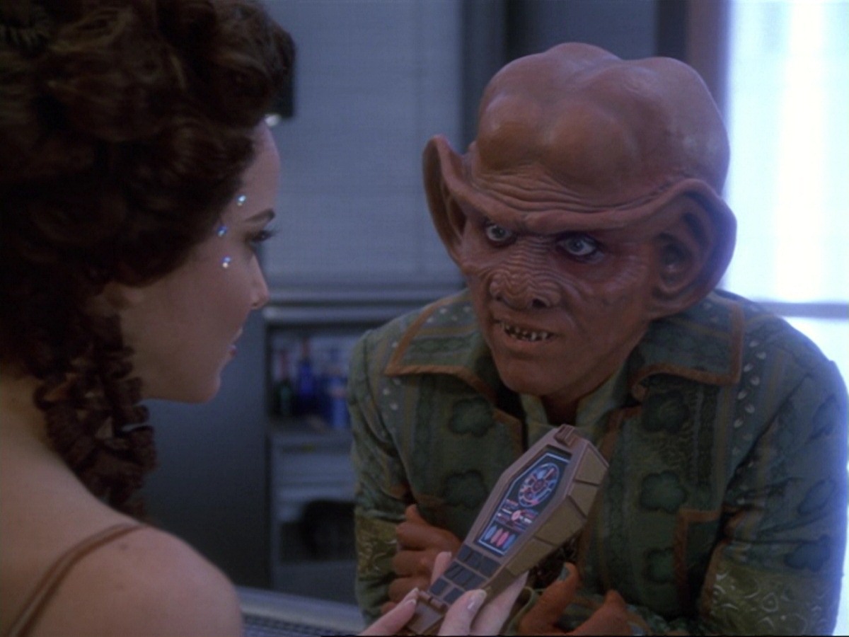 extant_StarTrek_DS9_6x23-ProfitAndLace_0158.jpg