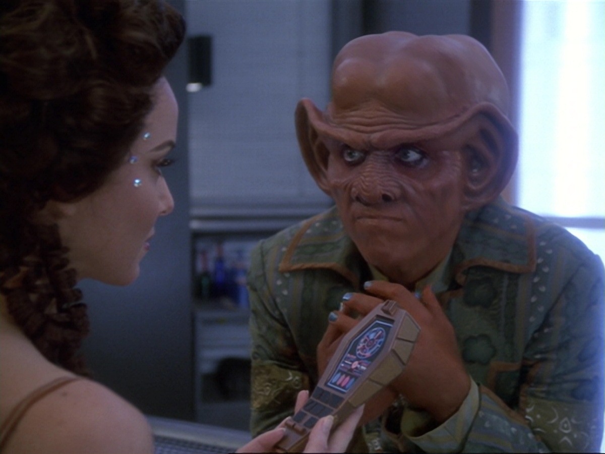 extant_StarTrek_DS9_6x23-ProfitAndLace_0173.jpg