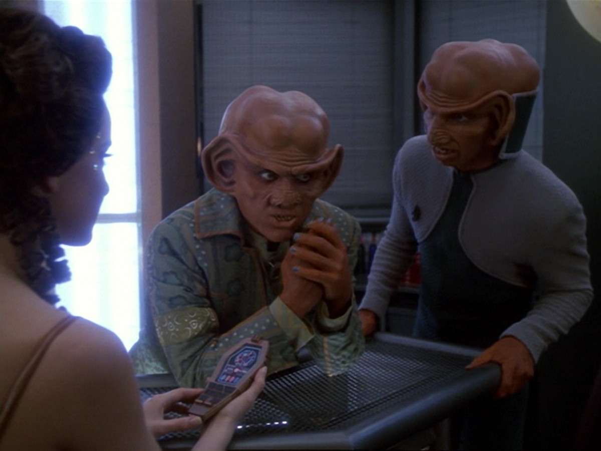 extant_StarTrek_DS9_6x23-ProfitAndLace_0189.jpg