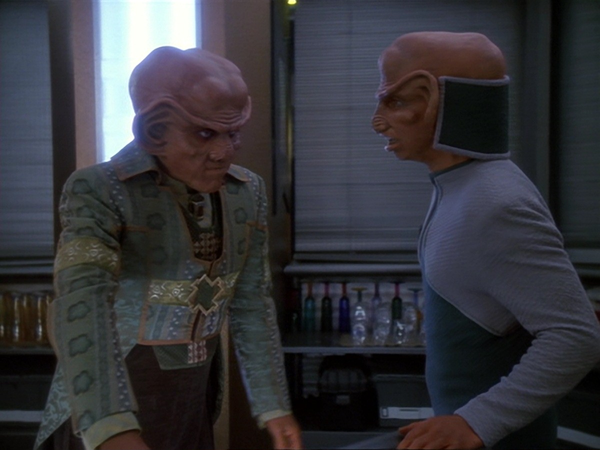 extant_StarTrek_DS9_6x23-ProfitAndLace_0197.jpg
