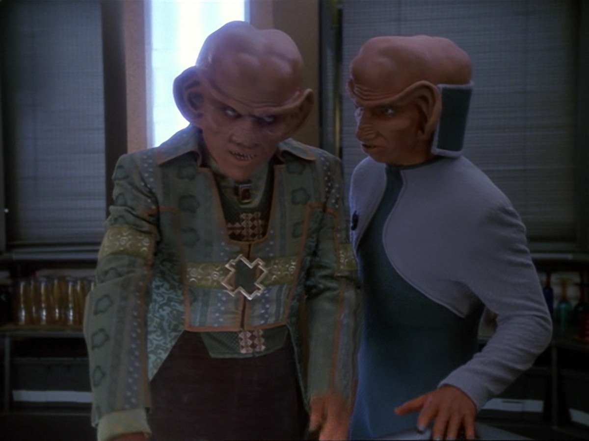 extant_StarTrek_DS9_6x23-ProfitAndLace_0222.jpg
