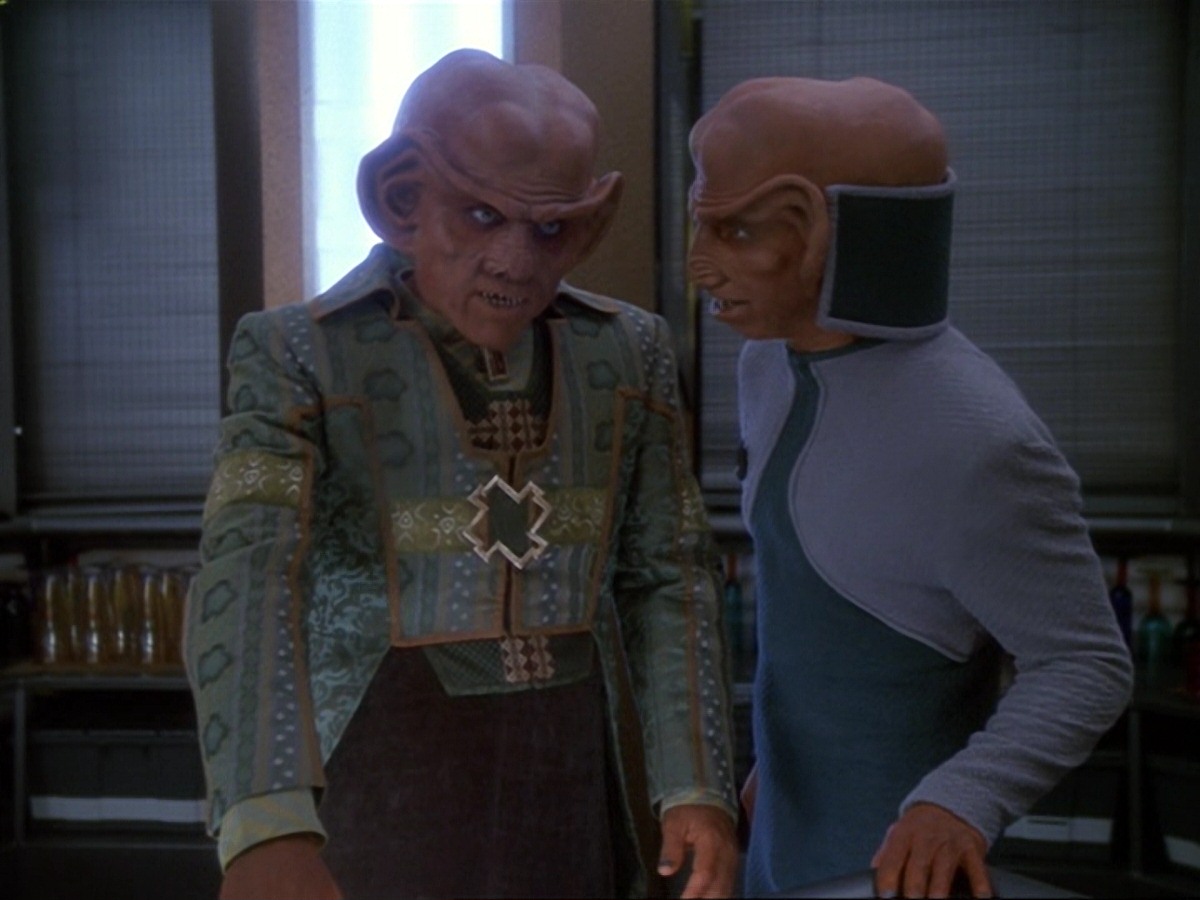 extant_StarTrek_DS9_6x23-ProfitAndLace_0223.jpg