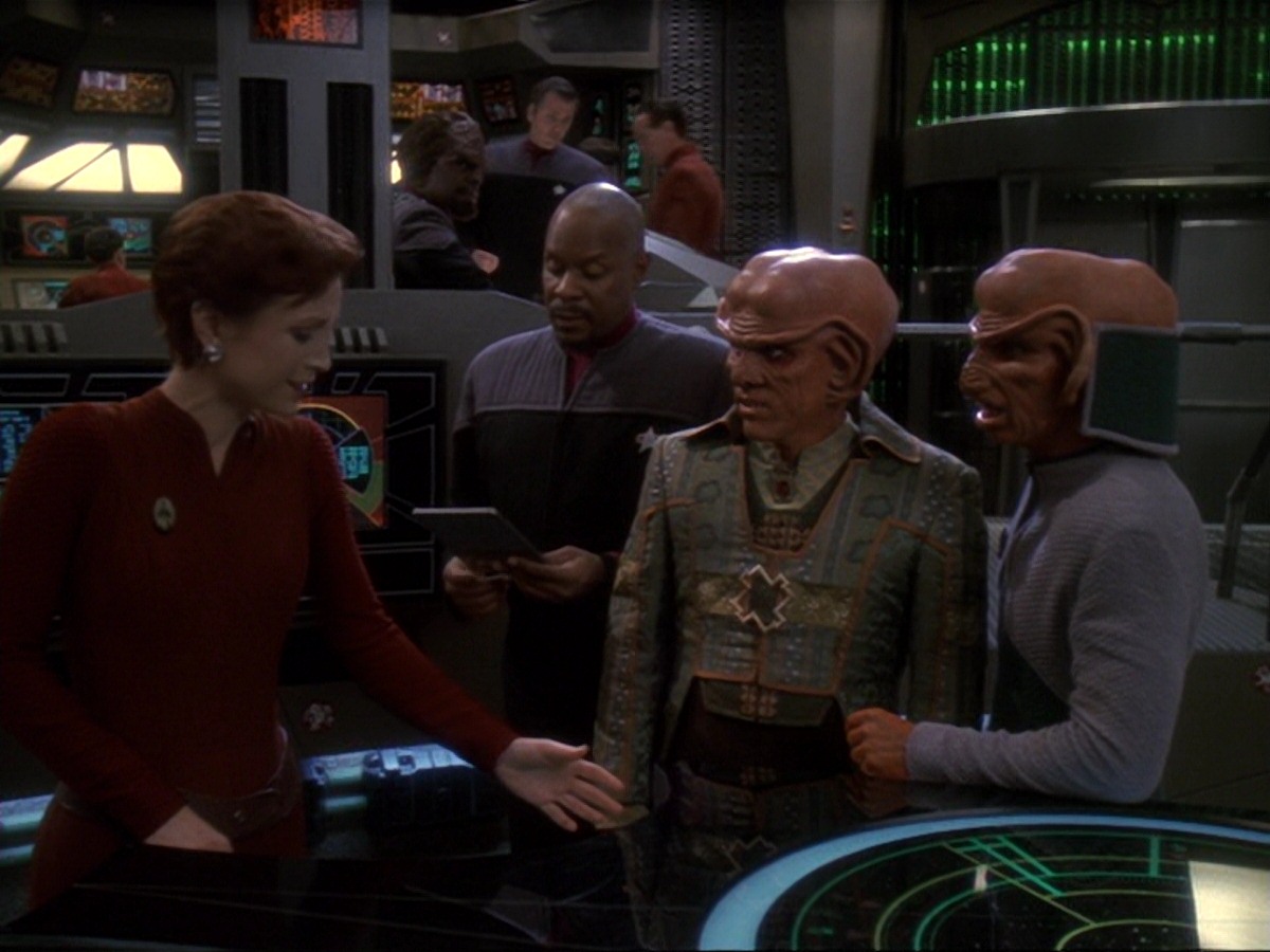 extant_StarTrek_DS9_6x23-ProfitAndLace_0273.jpg