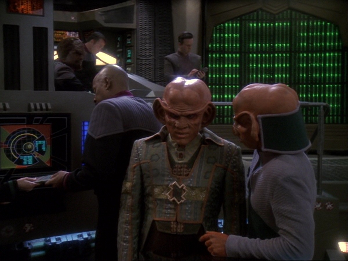extant_StarTrek_DS9_6x23-ProfitAndLace_0278.jpg