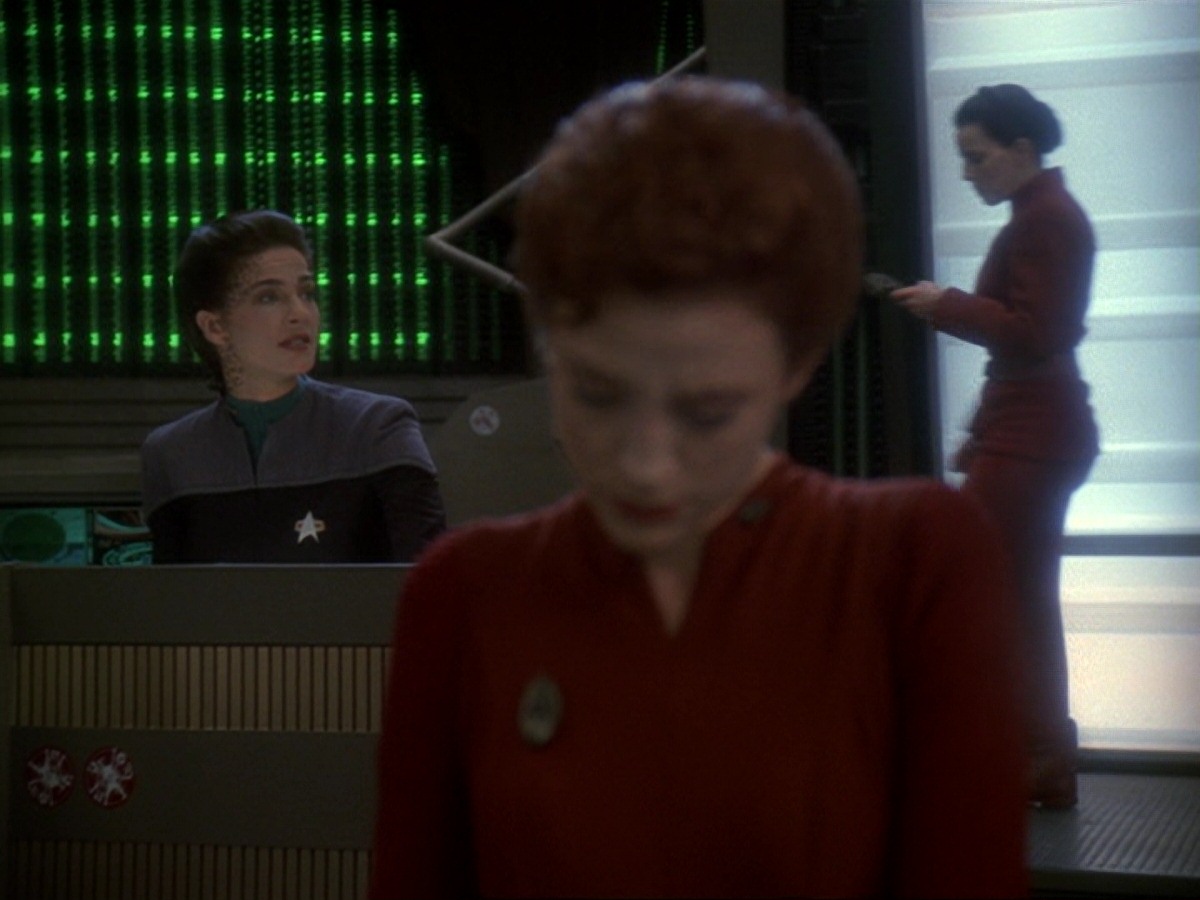 extant_StarTrek_DS9_6x23-ProfitAndLace_0308.jpg