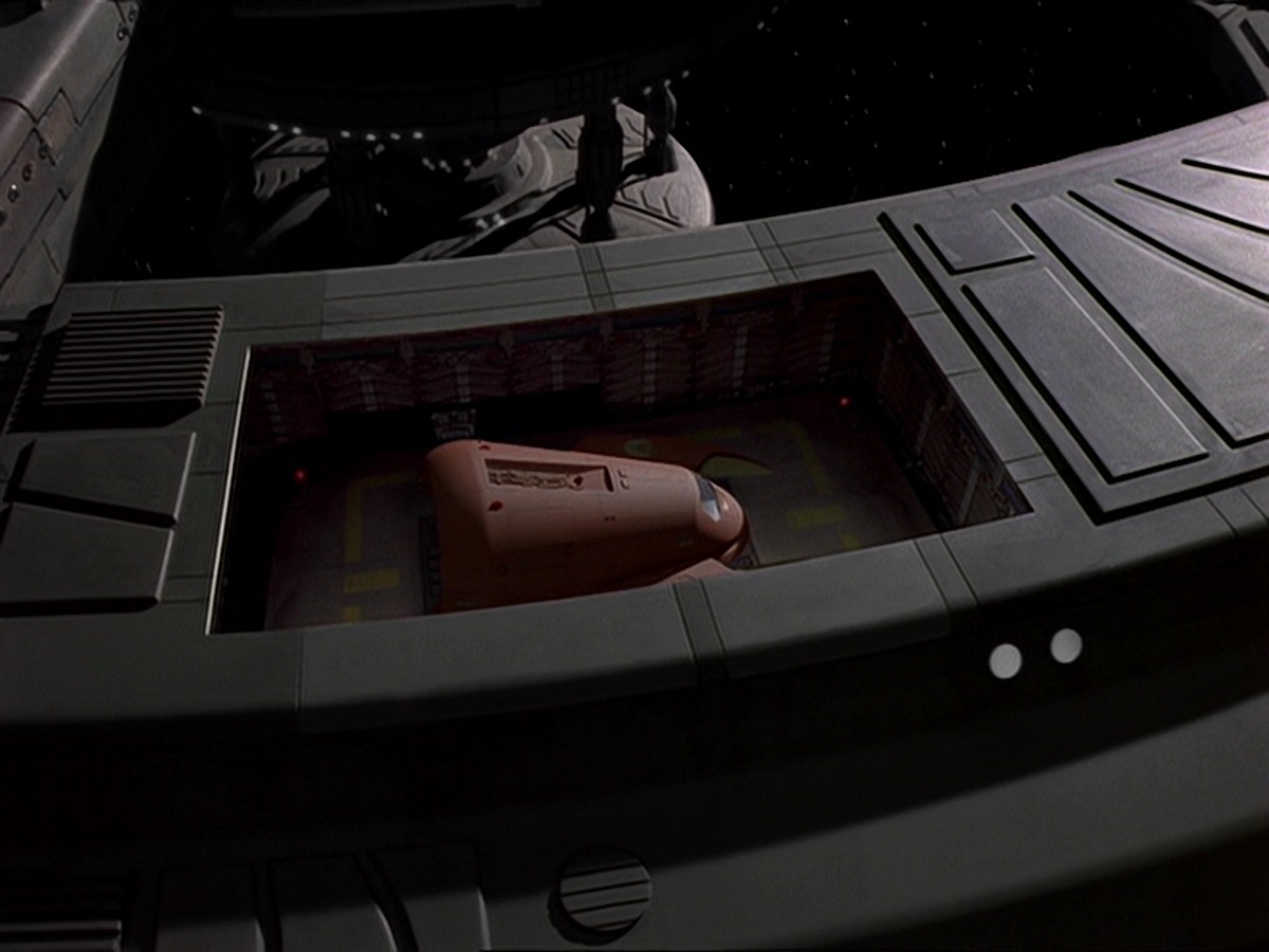 extant_StarTrek_DS9_6x23-ProfitAndLace_0341.jpg