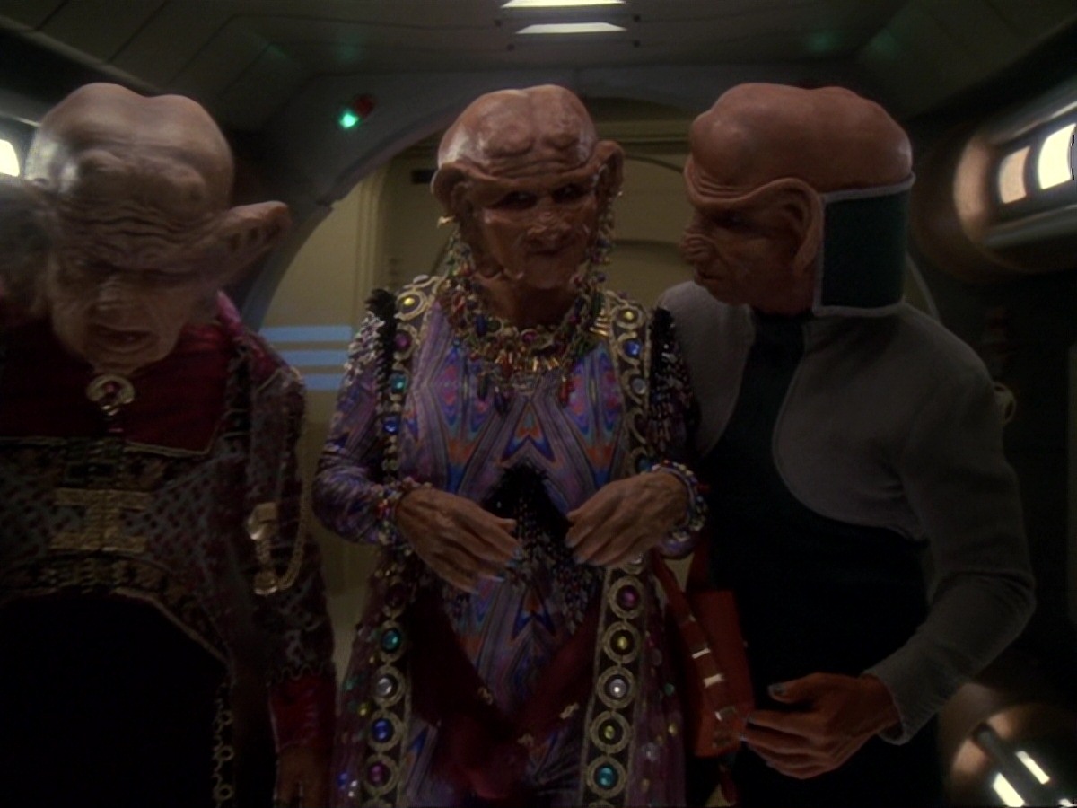 extant_StarTrek_DS9_6x23-ProfitAndLace_0378.jpg