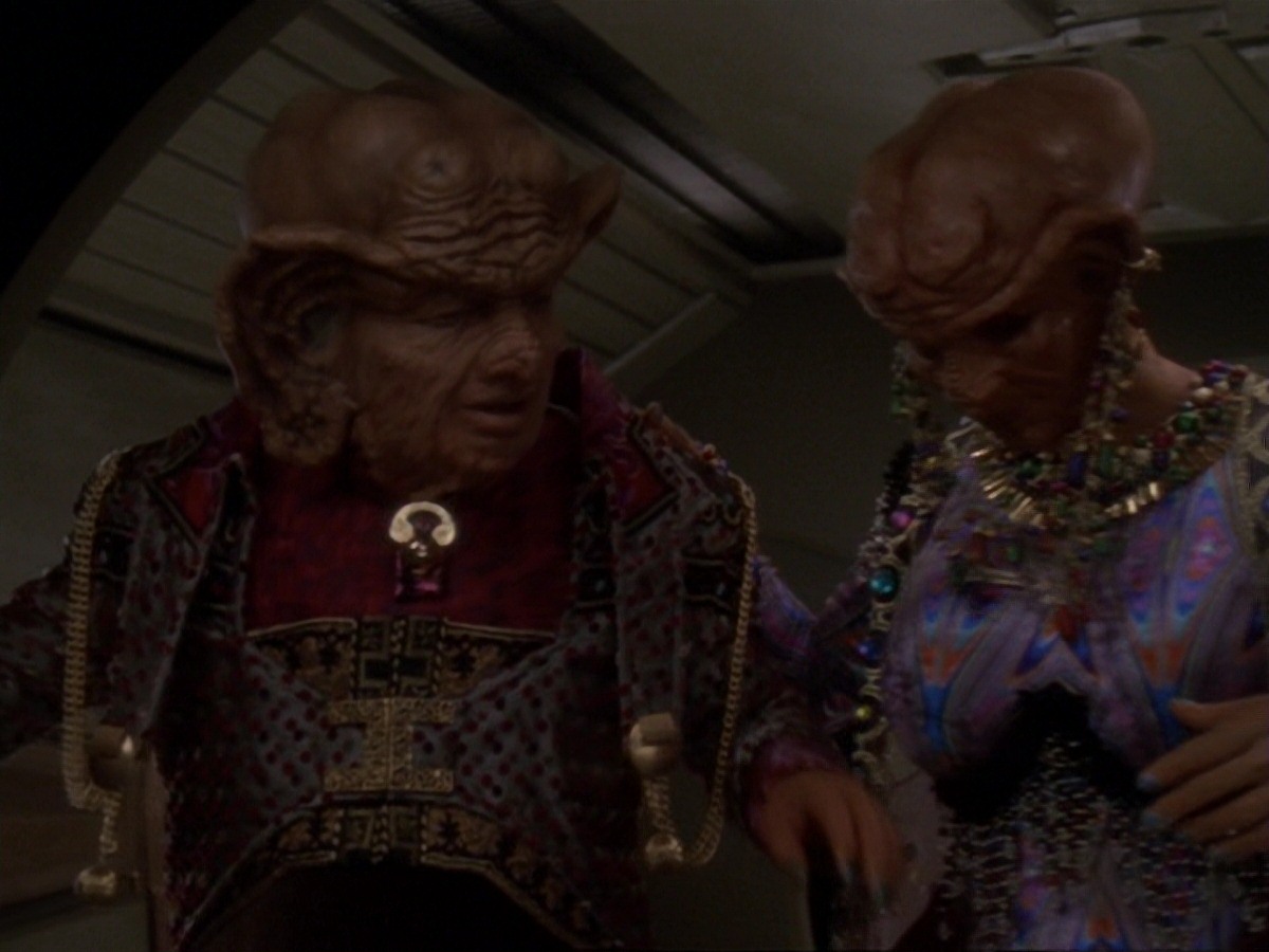 extant_StarTrek_DS9_6x23-ProfitAndLace_0391.jpg