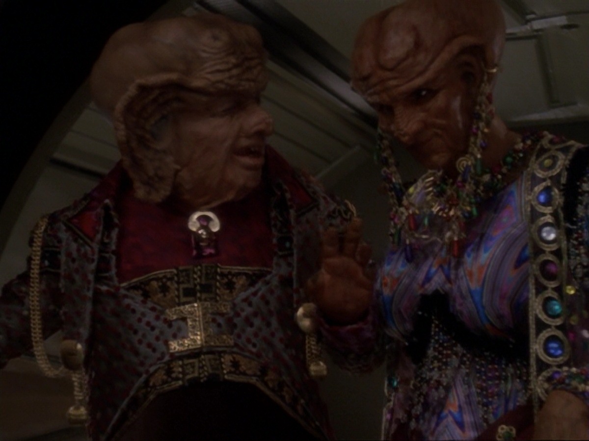 extant_StarTrek_DS9_6x23-ProfitAndLace_0392.jpg
