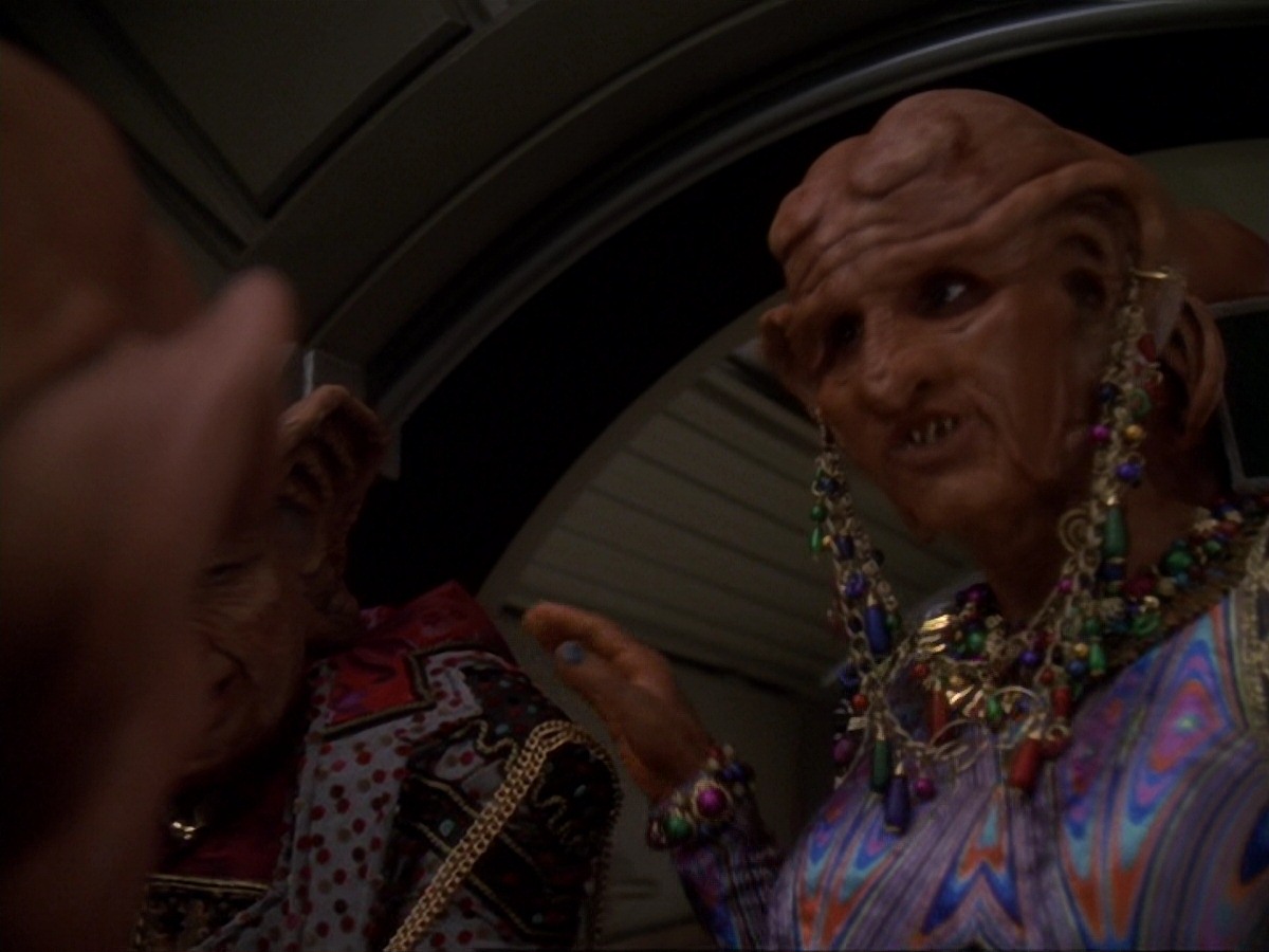 extant_StarTrek_DS9_6x23-ProfitAndLace_0399.jpg