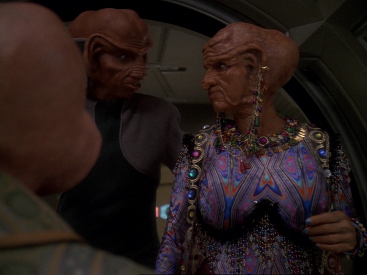 extant_StarTrek_DS9_6x23-ProfitAndLace_0456.jpg