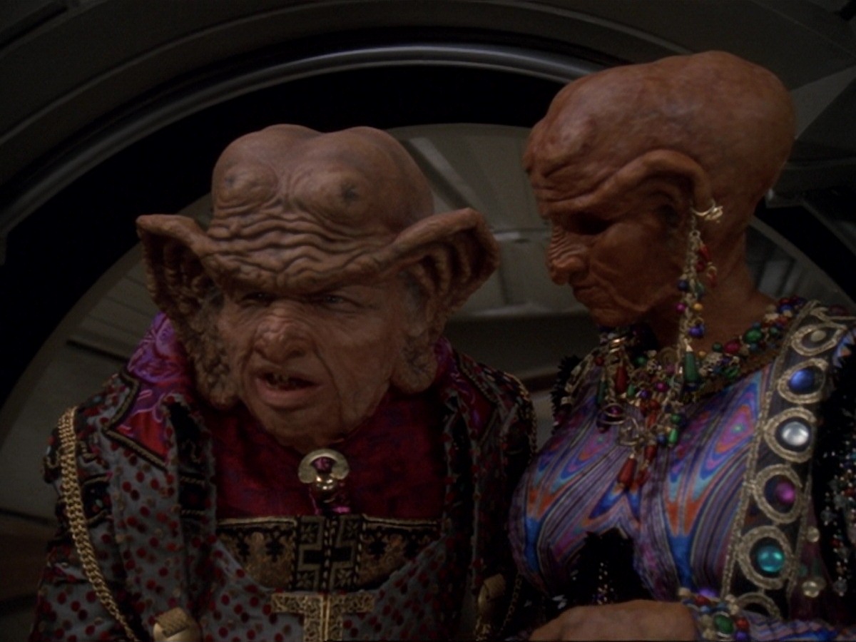 extant_StarTrek_DS9_6x23-ProfitAndLace_0485.jpg
