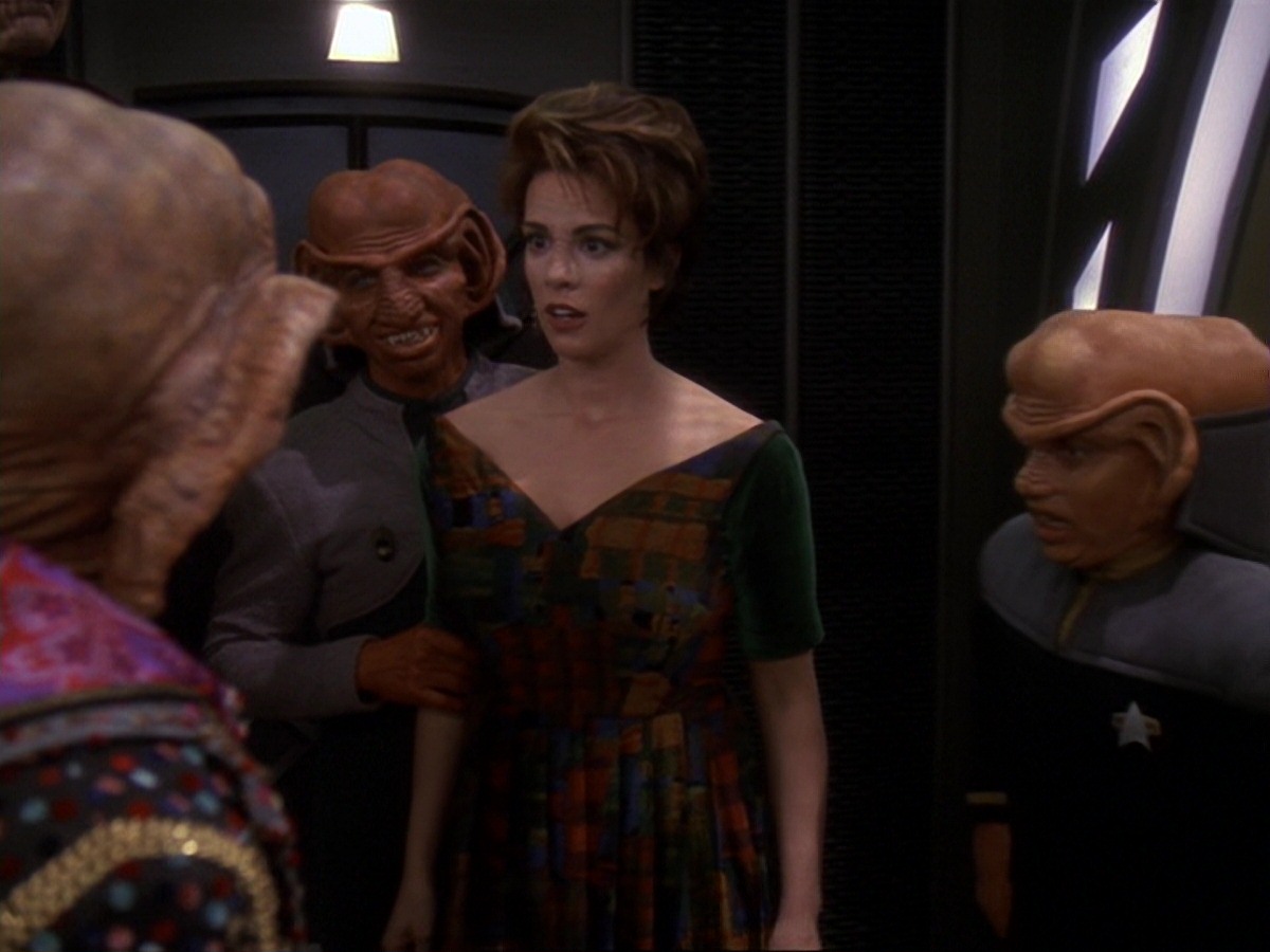 extant_StarTrek_DS9_6x23-ProfitAndLace_0925.jpg