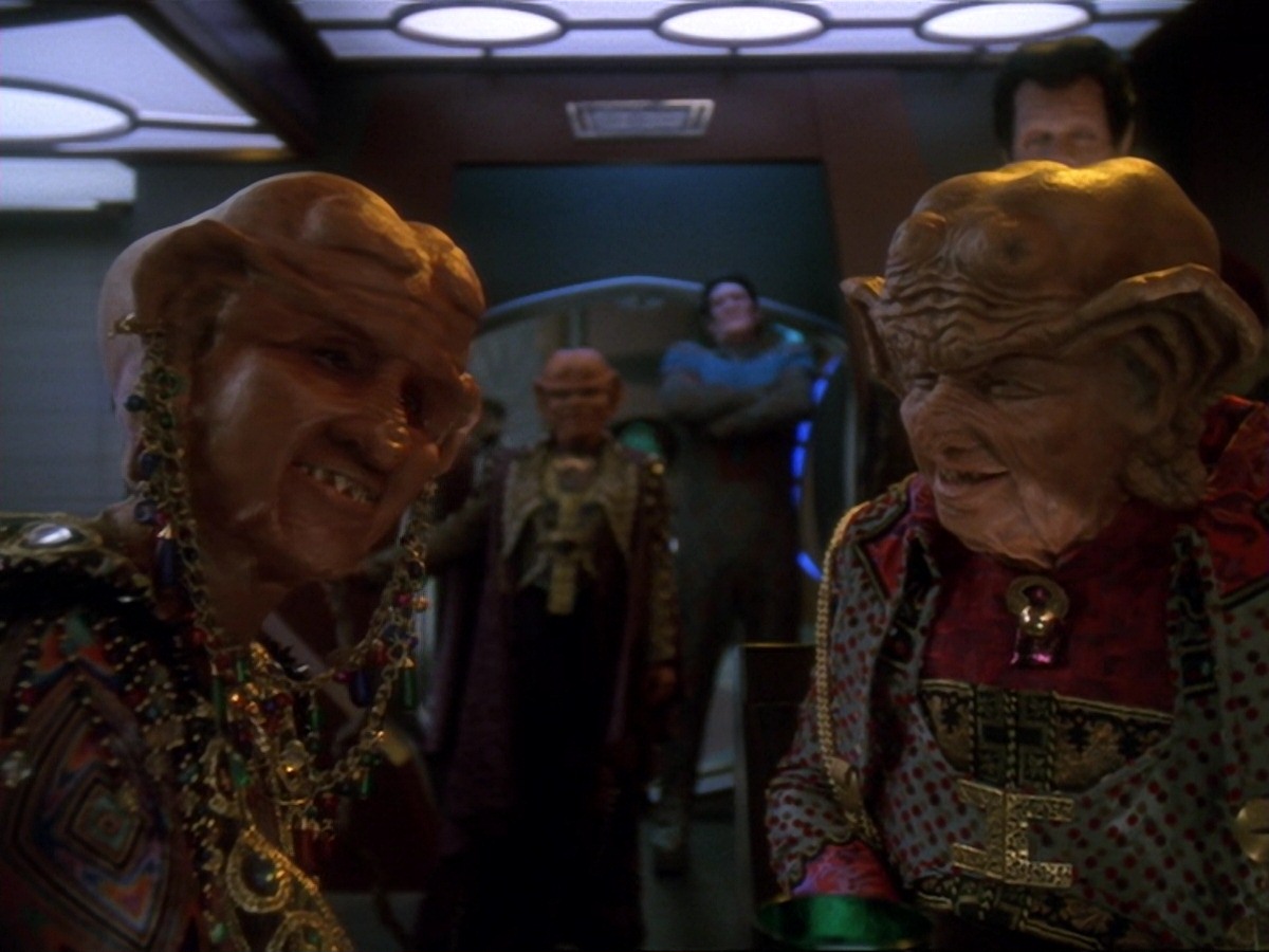 extant_StarTrek_DS9_6x23-ProfitAndLace_1148.jpg