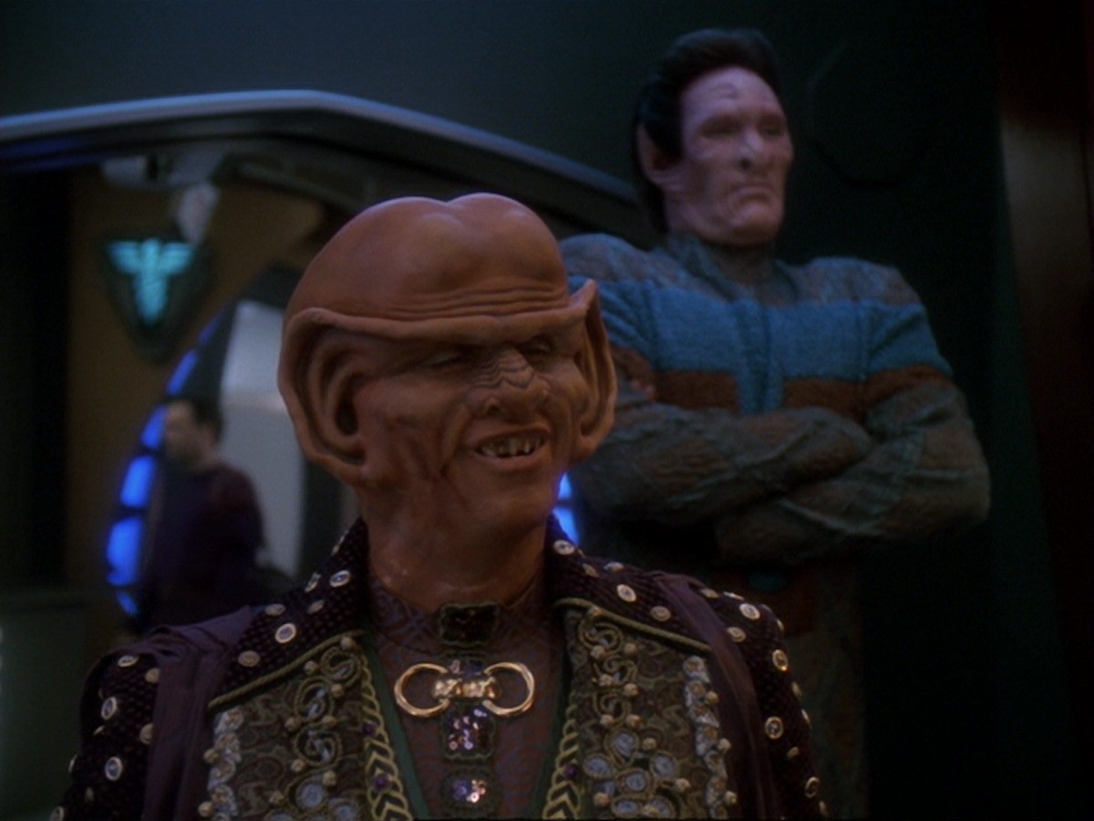 extant_StarTrek_DS9_6x23-ProfitAndLace_1162.jpg