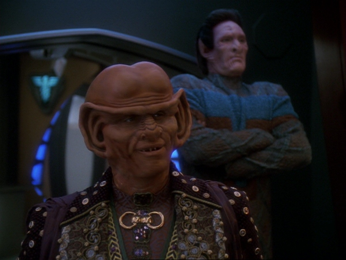 extant_StarTrek_DS9_6x23-ProfitAndLace_1184.jpg
