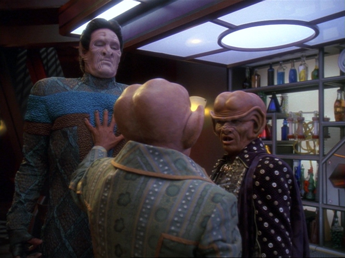 extant_StarTrek_DS9_6x23-ProfitAndLace_1349.jpg